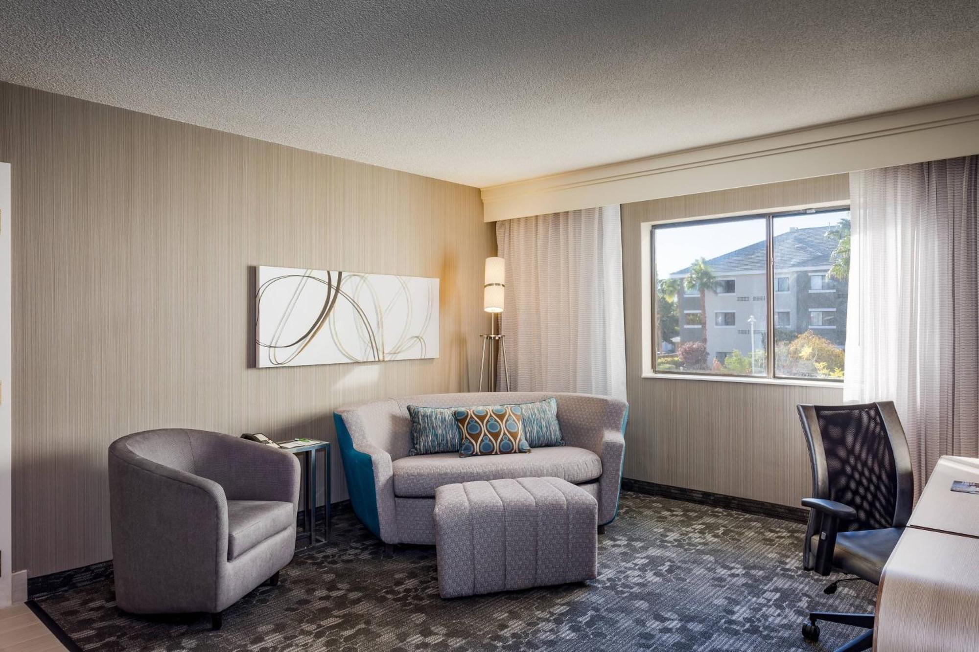 Courtyard By Marriott Henderson - Green Valley - Лас-Вегас Екстер'єр фото